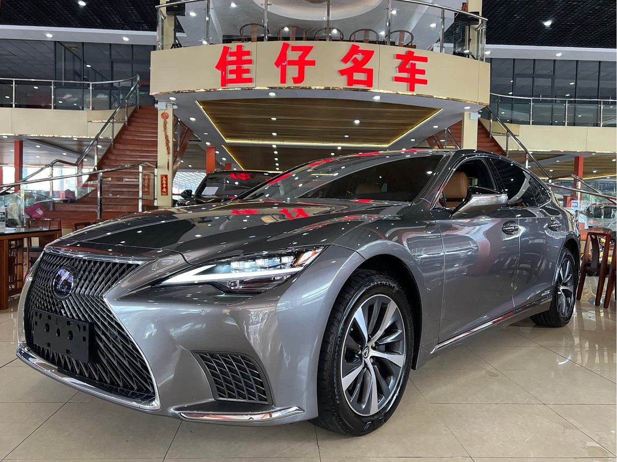 Lexus LS