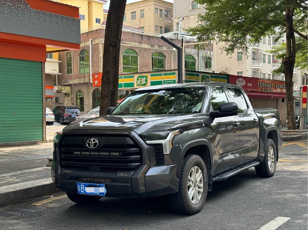 Toyota Tundra