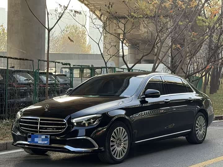 Mercedes-Benz E