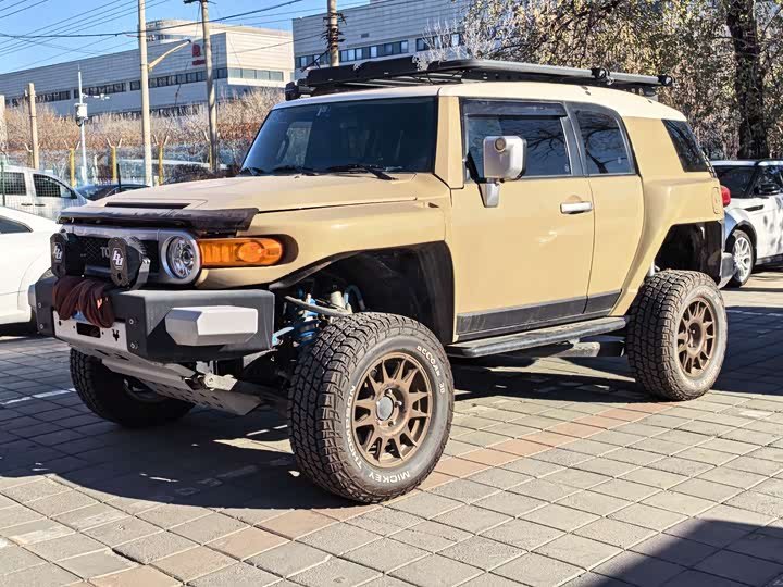 Toyota FJ