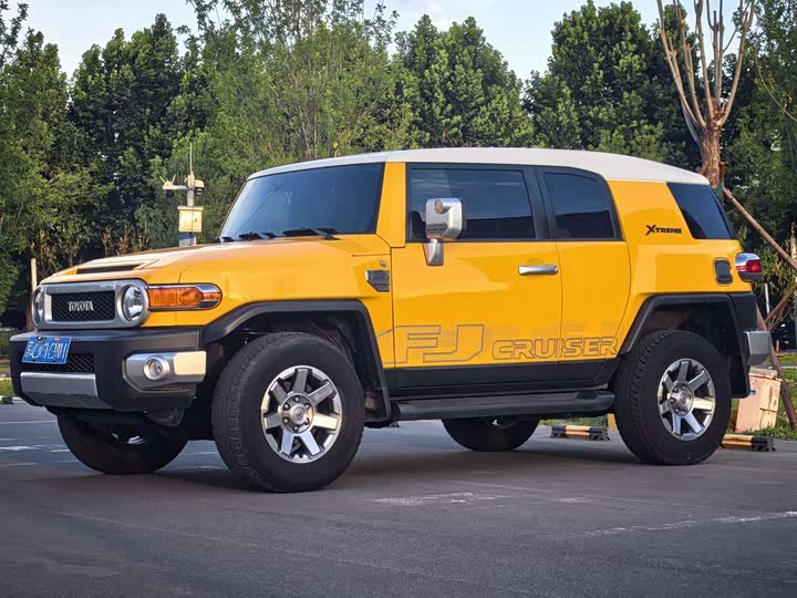 Toyota FJ