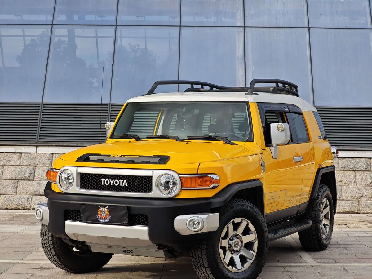 Toyota FJ