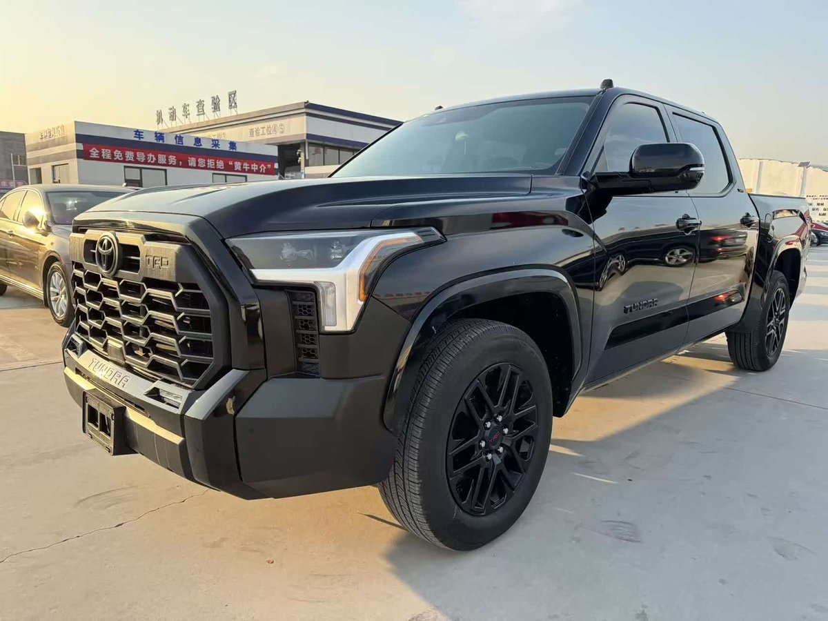 Toyota Tundra
