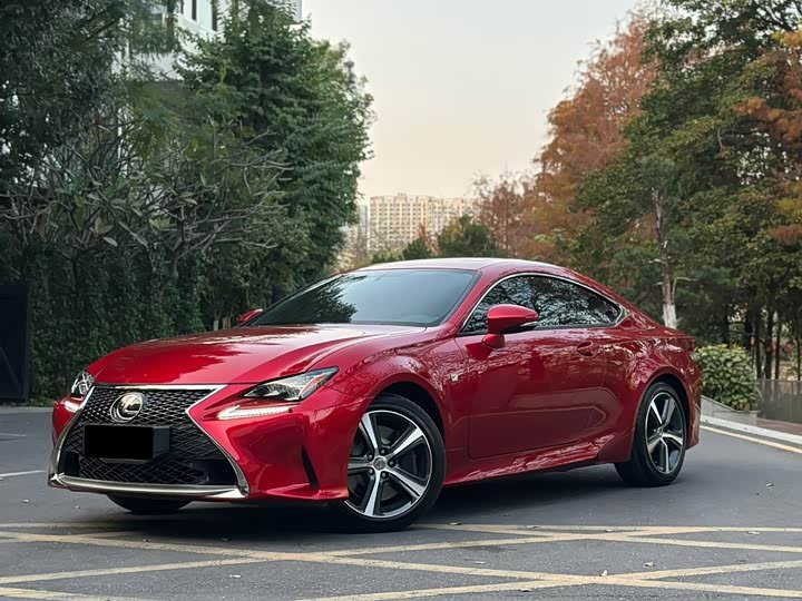 Lexus RC