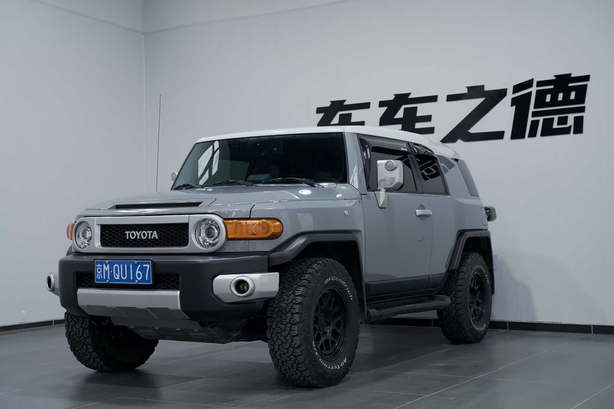 Toyota FJ