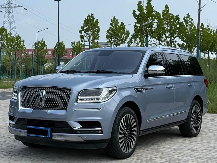 Lincoln Navigator