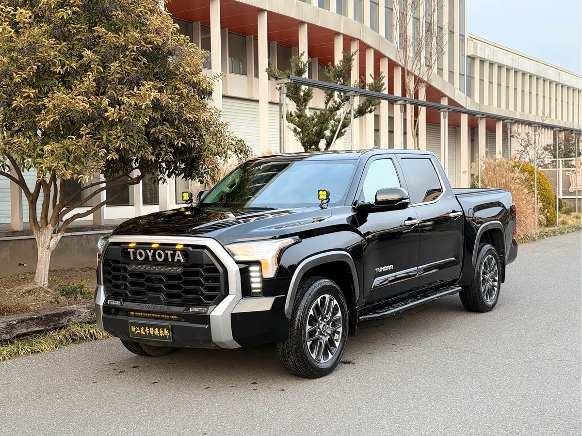 Toyota Tundra