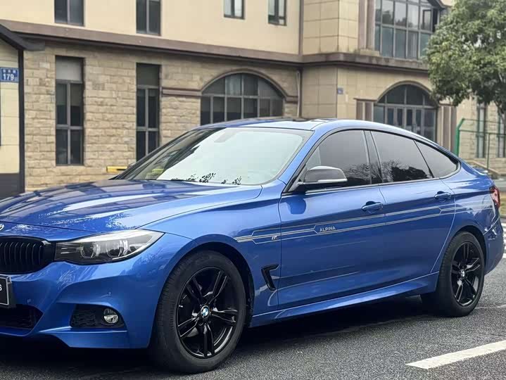 BMW 320i