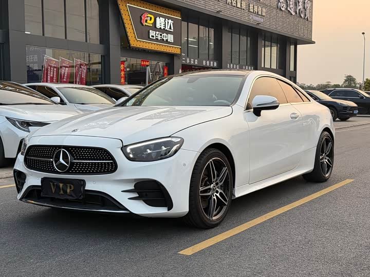 Mercedes-Benz E