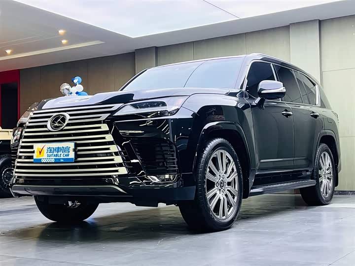 Lexus LX