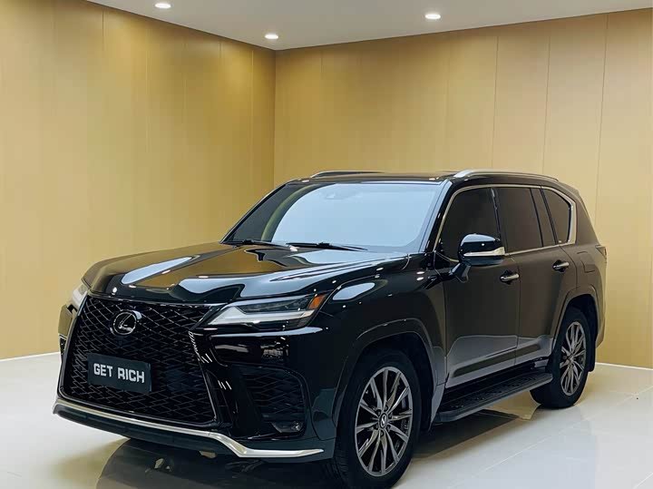 Lexus LX