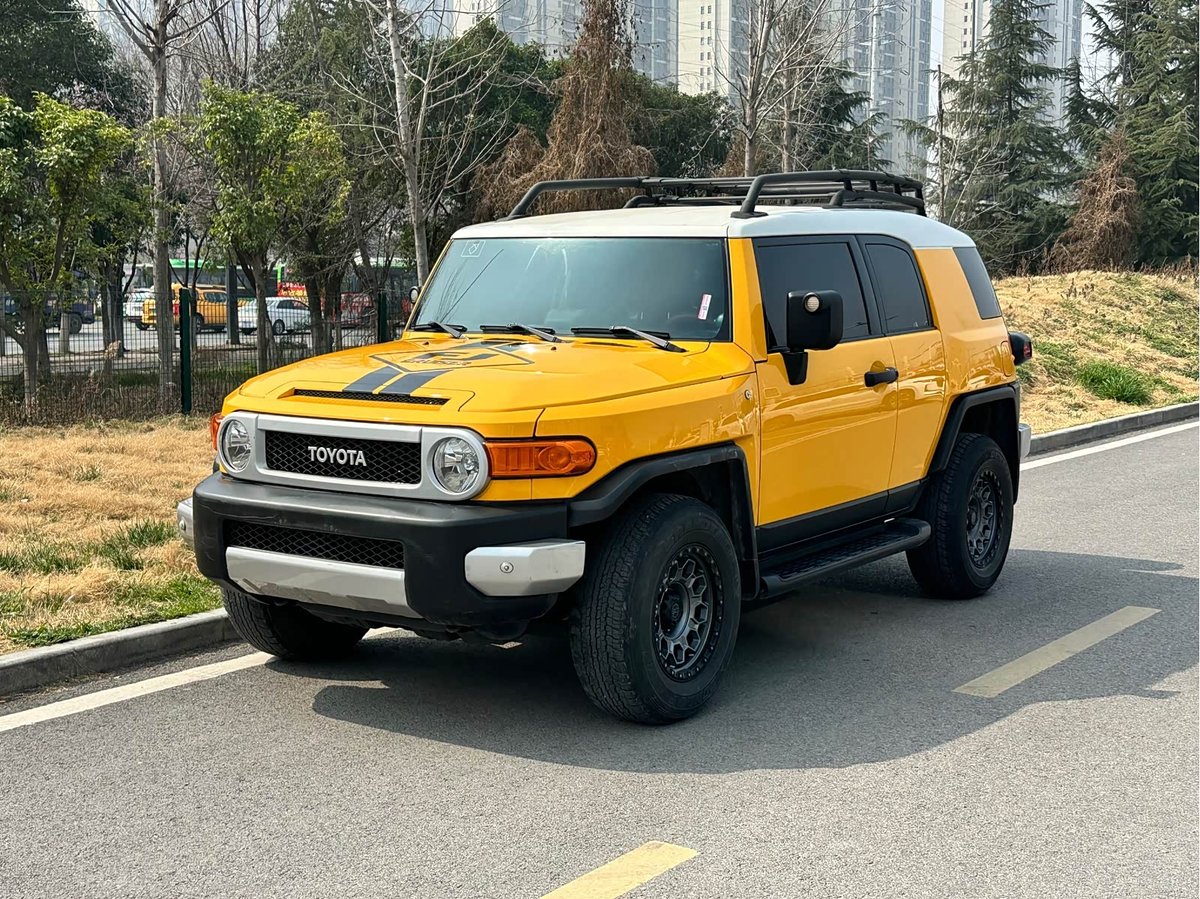 Toyota FJ