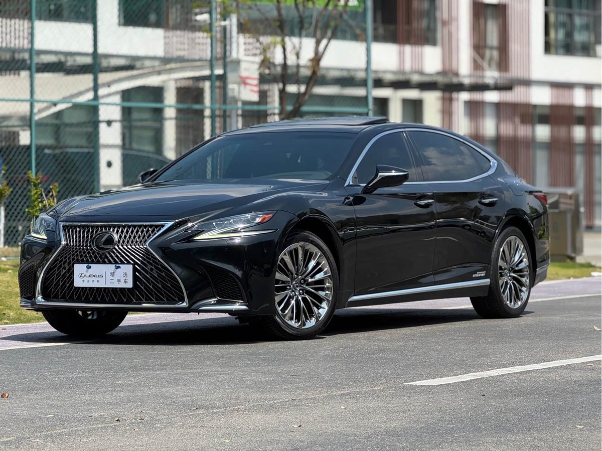 Lexus LS