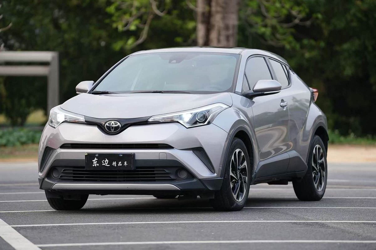 Toyota C-HR IZOA