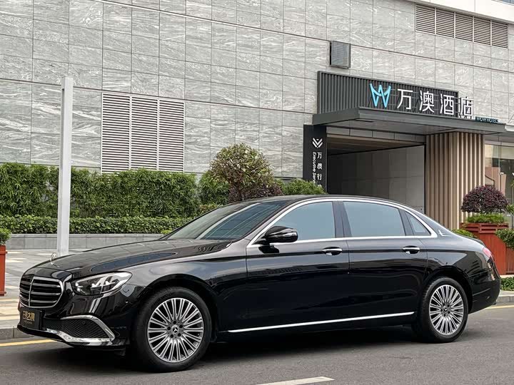 Mercedes-Benz E