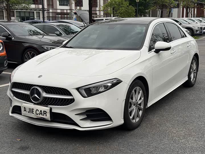 Mercedes-Benz A