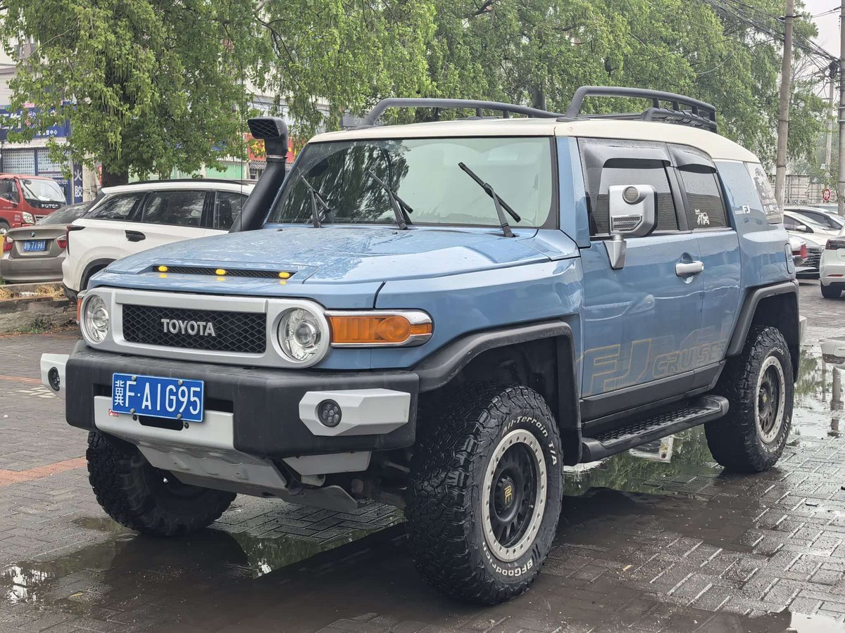 Toyota FJ