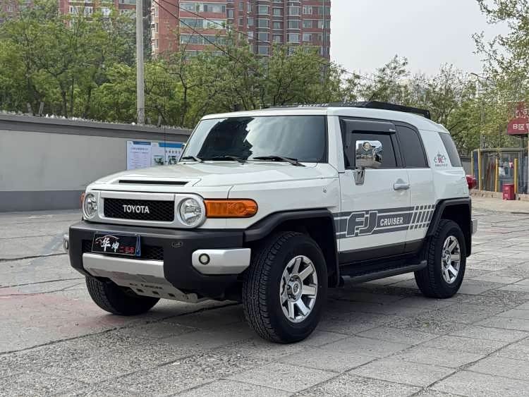 Toyota FJ