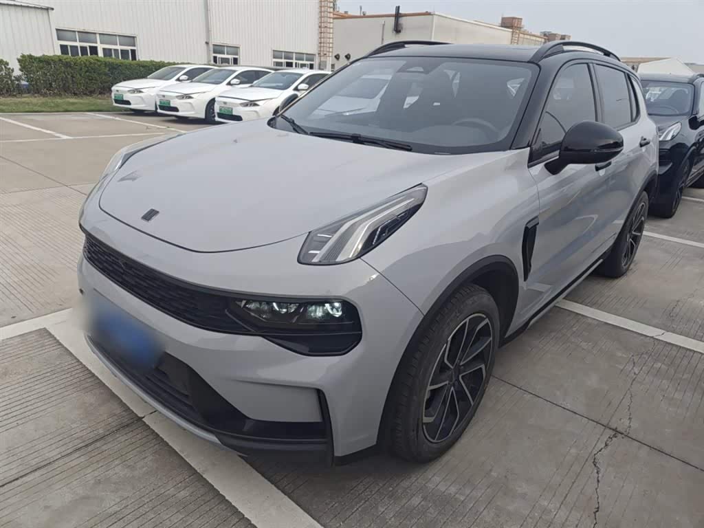 Lynk & Co 01