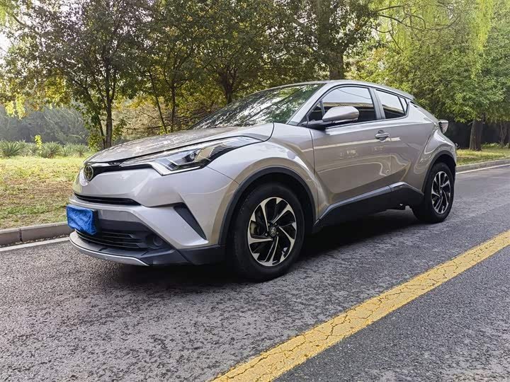 Toyota C-HR IZOA