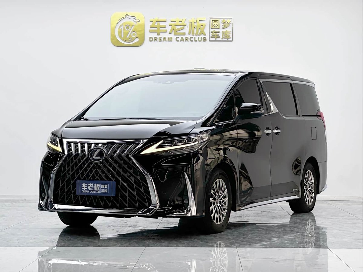 Lexus LM