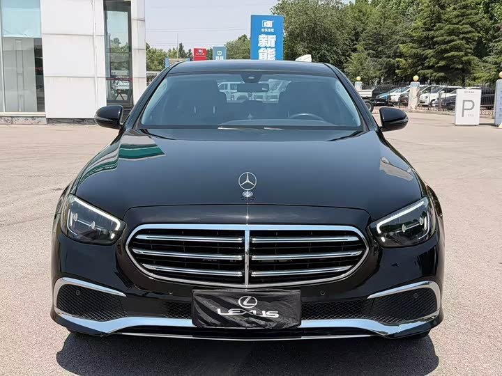 Mercedes-Benz E