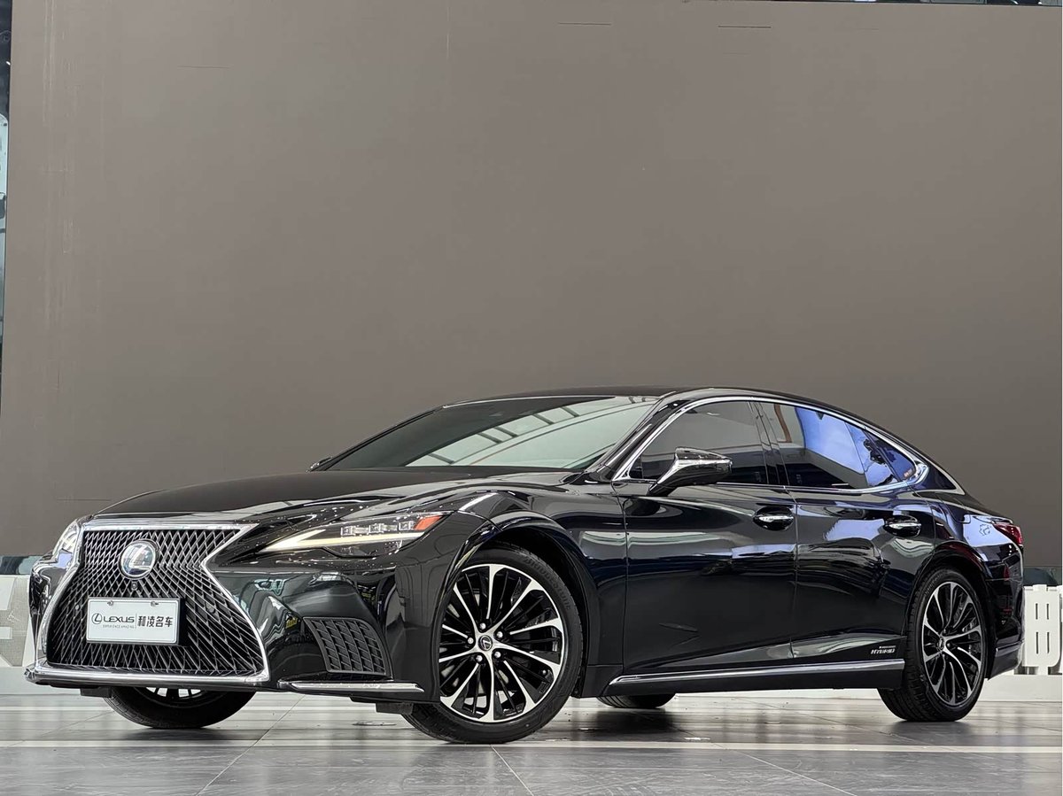 Lexus LS