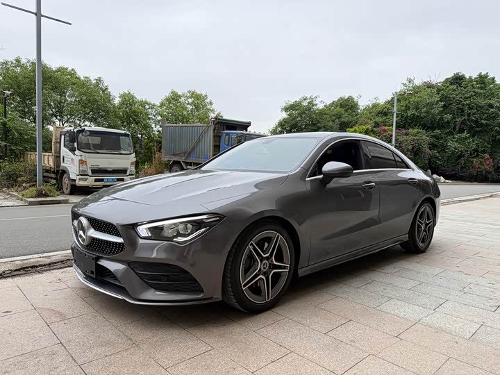 Mercedes-Benz CLA