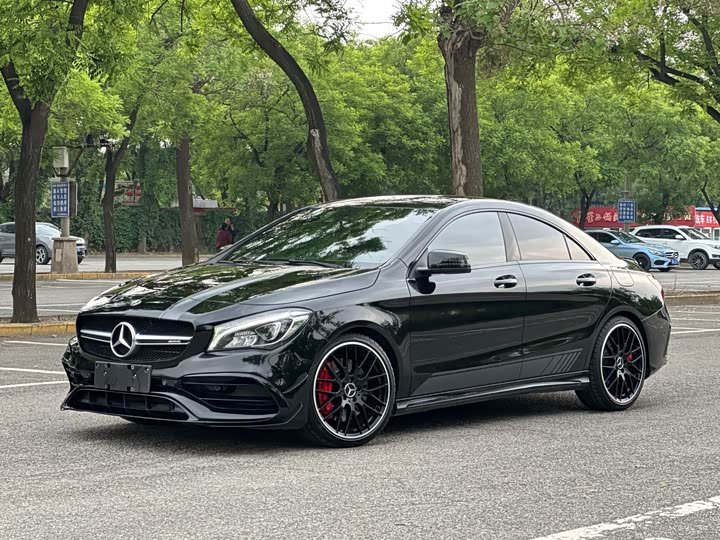 Mercedes-Benz CLA