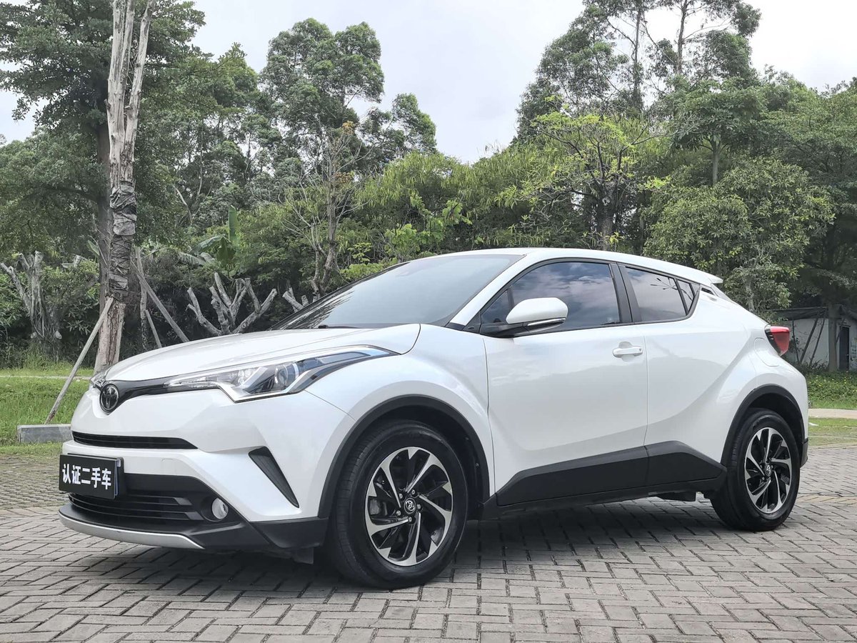 Toyota C-HR IZOA