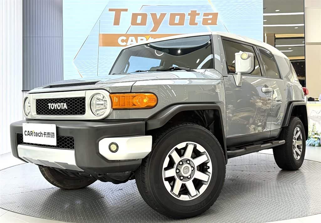 Toyota FJ