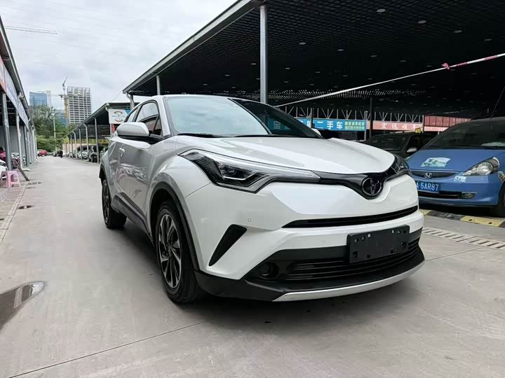 Toyota C-HR IZOA