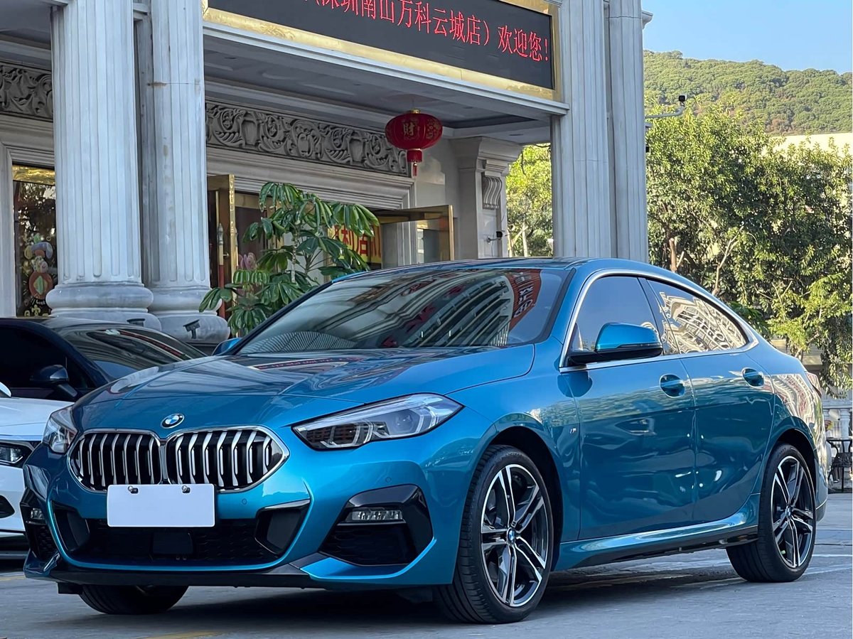 BMW 225i