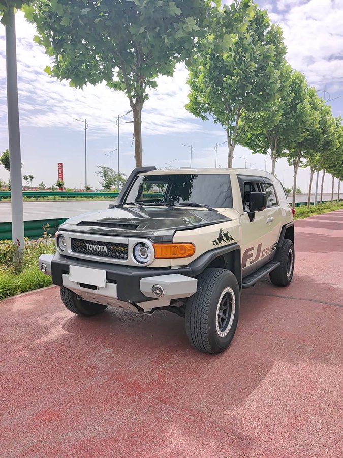 Toyota FJ