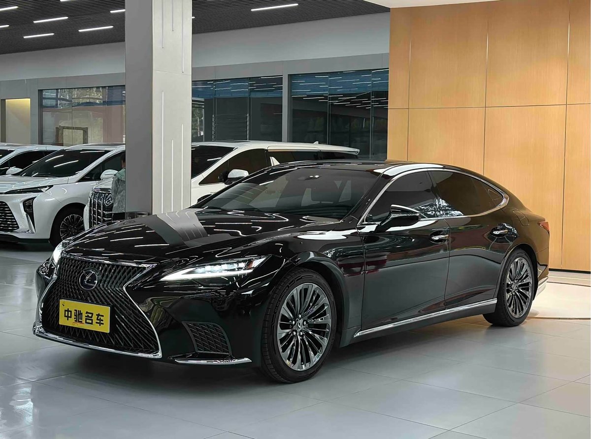 Lexus LS
