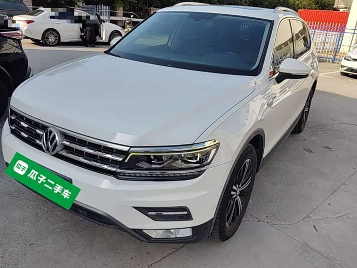 Volkswagen Tiguan L