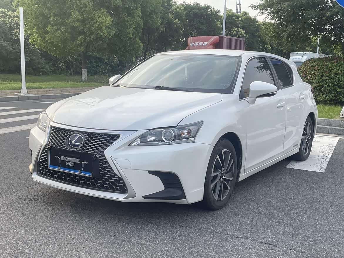 Lexus CT