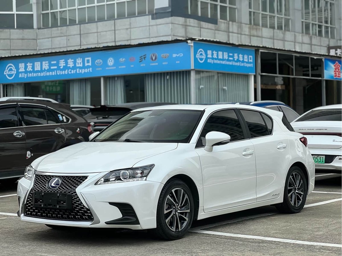 Lexus CT