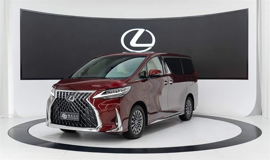 Lexus LM