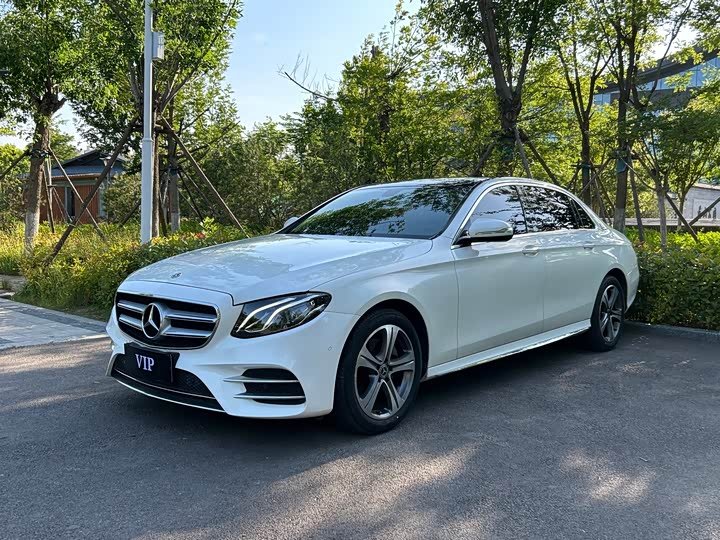 Mercedes-Benz E