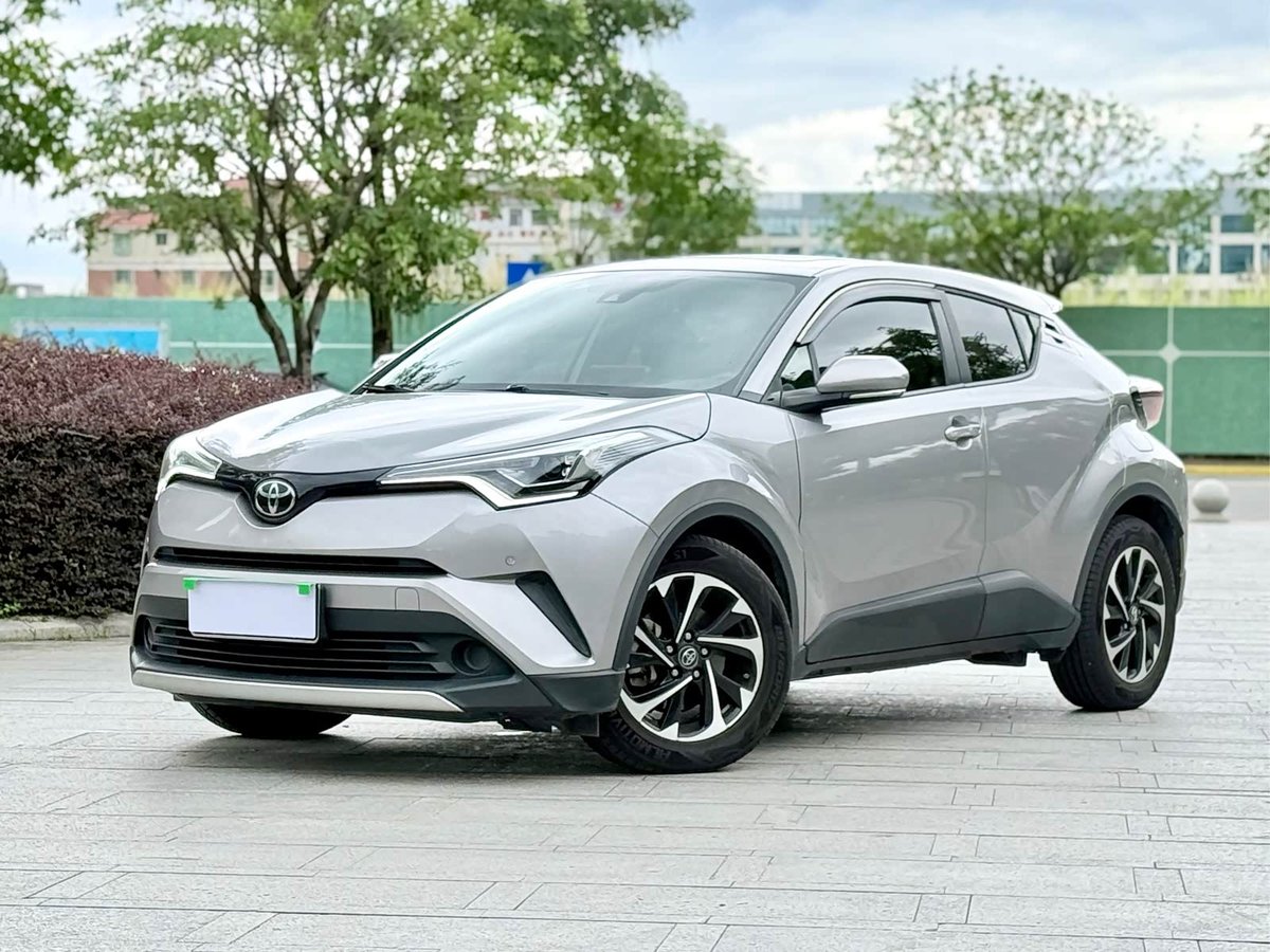 Toyota C-HR IZOA