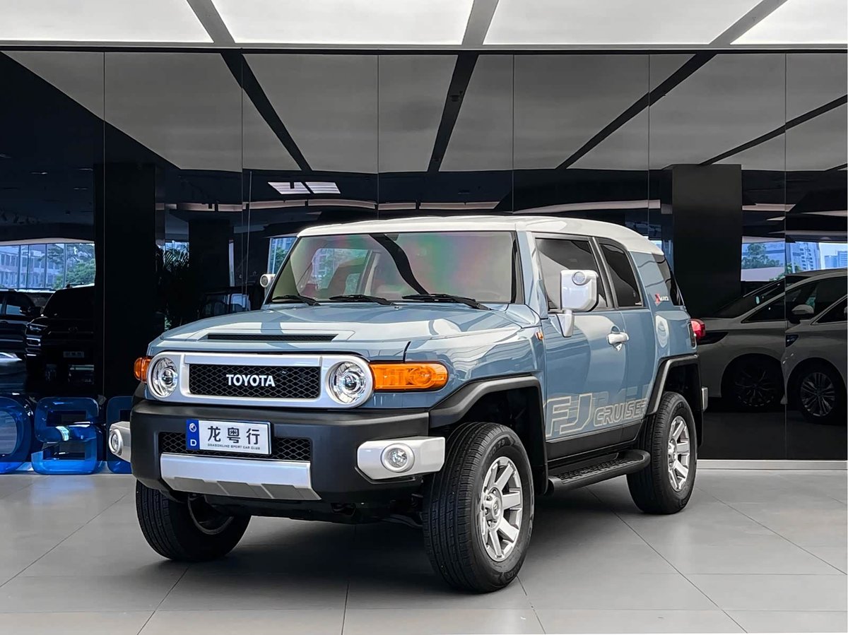 Toyota FJ