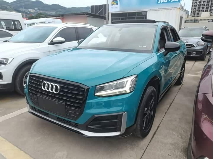 Audi Q2L