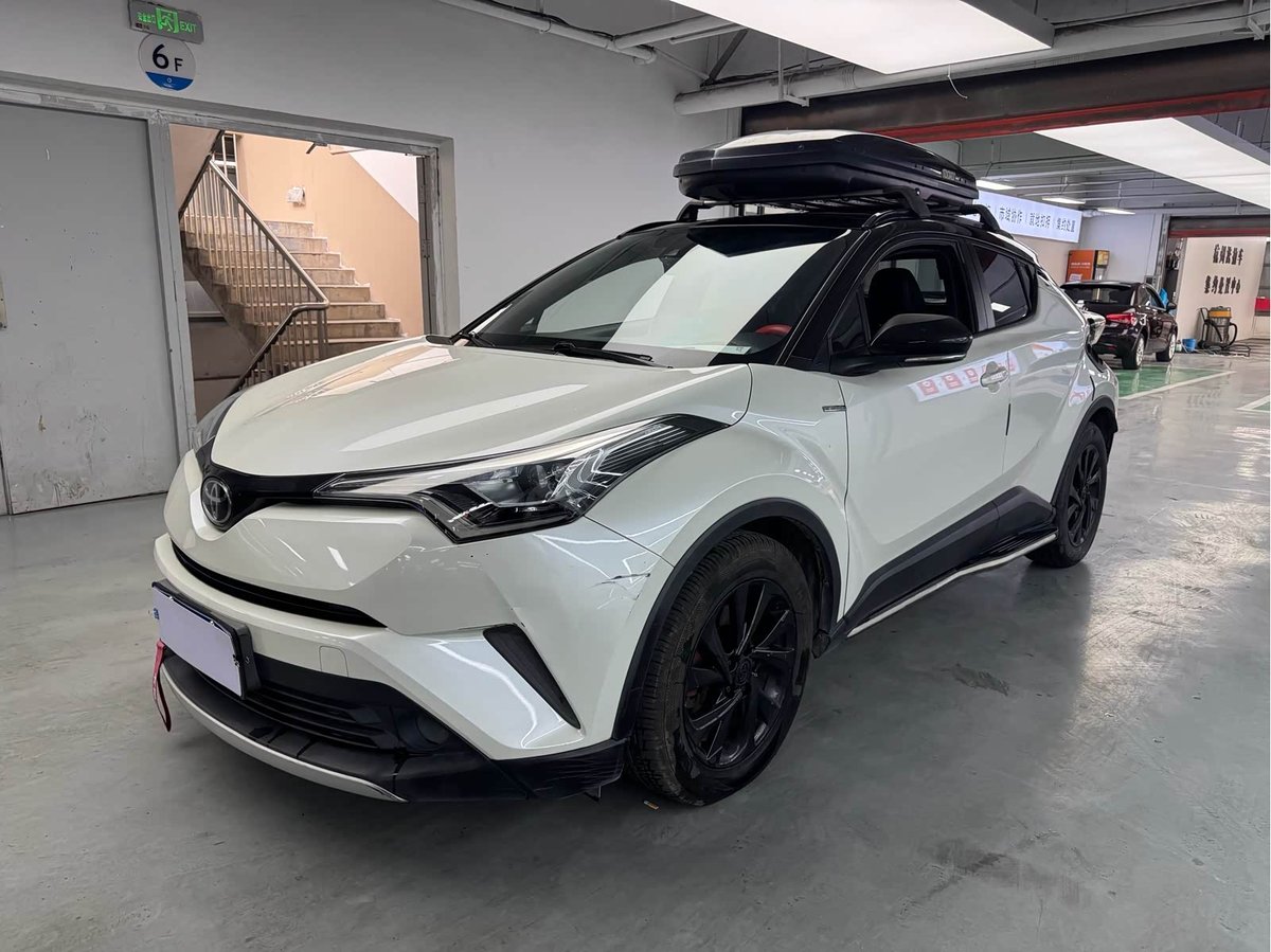 Toyota C-HR IZOA