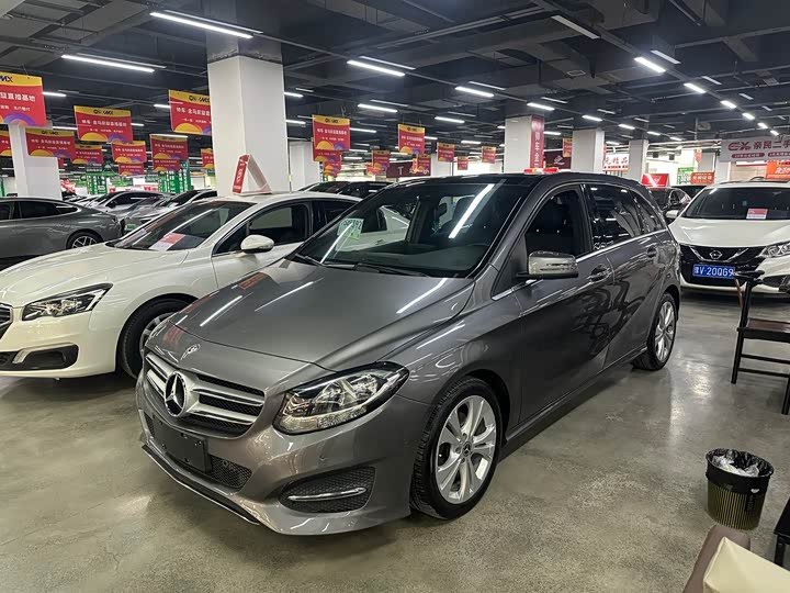 Mercedes-Benz B