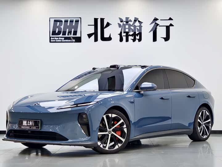 NIO ET5