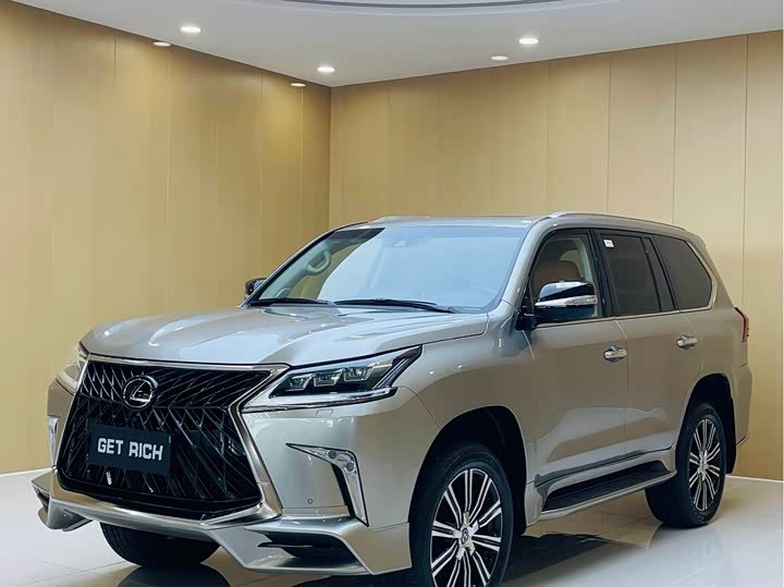 Lexus LX