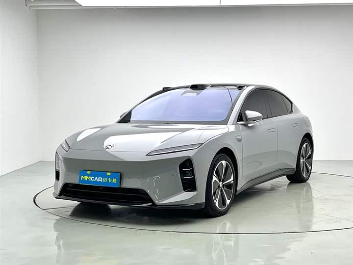 NIO ET5