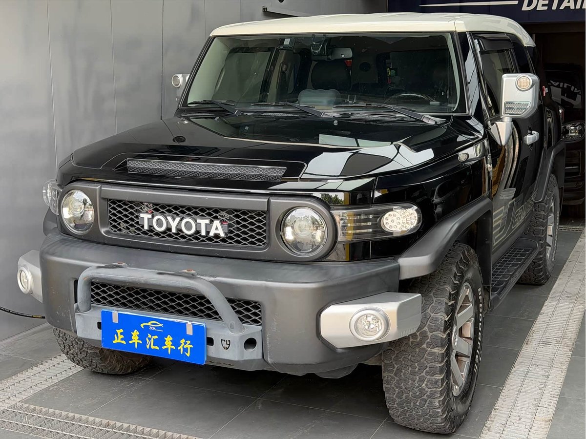 Toyota FJ
