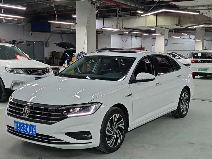 Volkswagen Sagitar